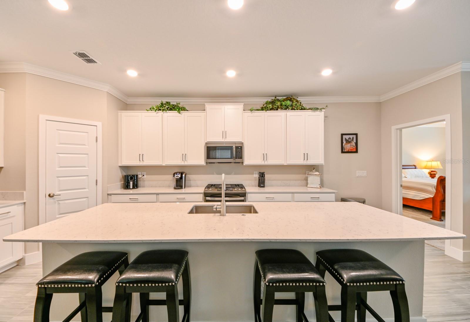 BRYANT SQUARE - Residential