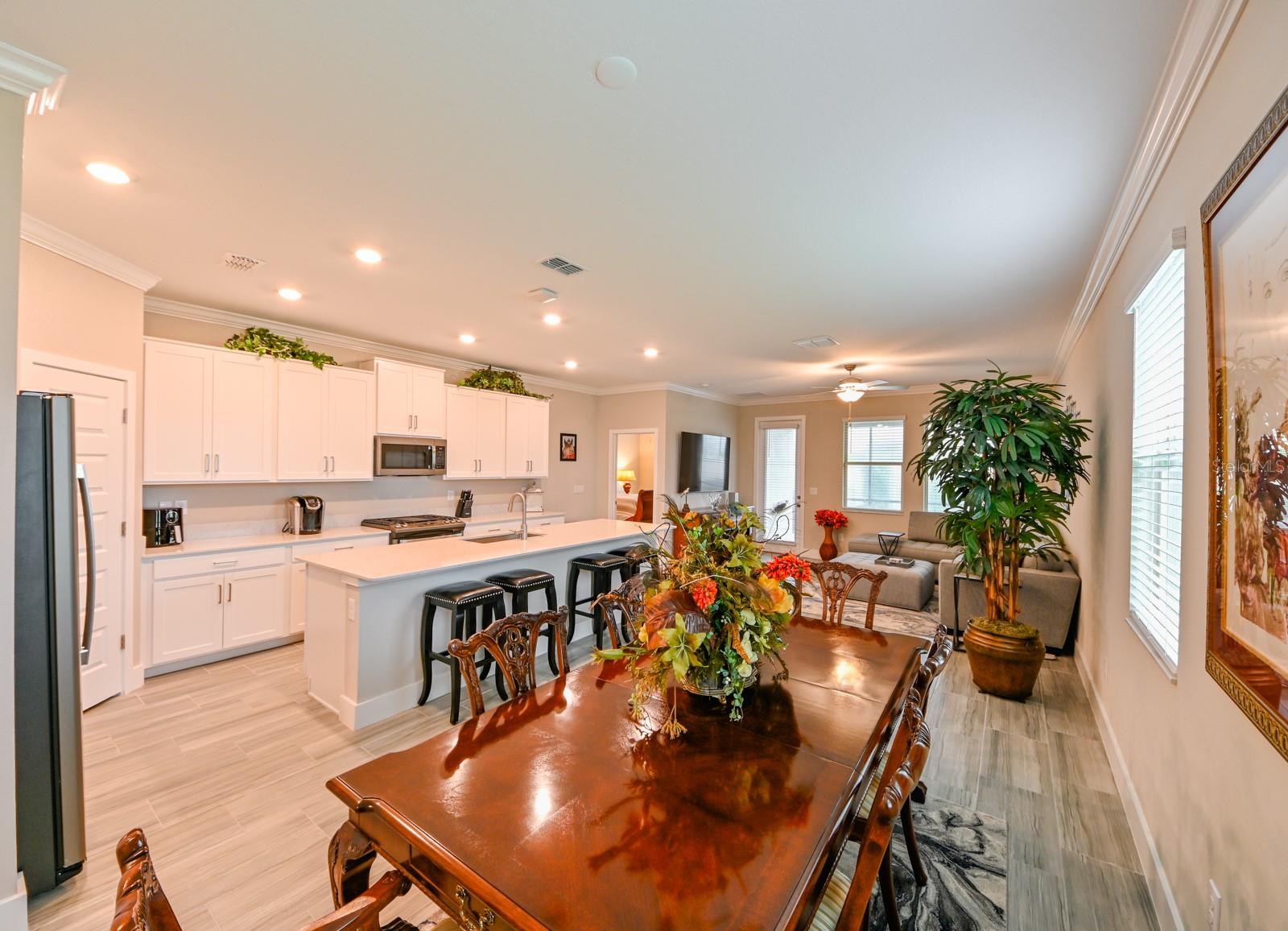 BRYANT SQUARE - Residential