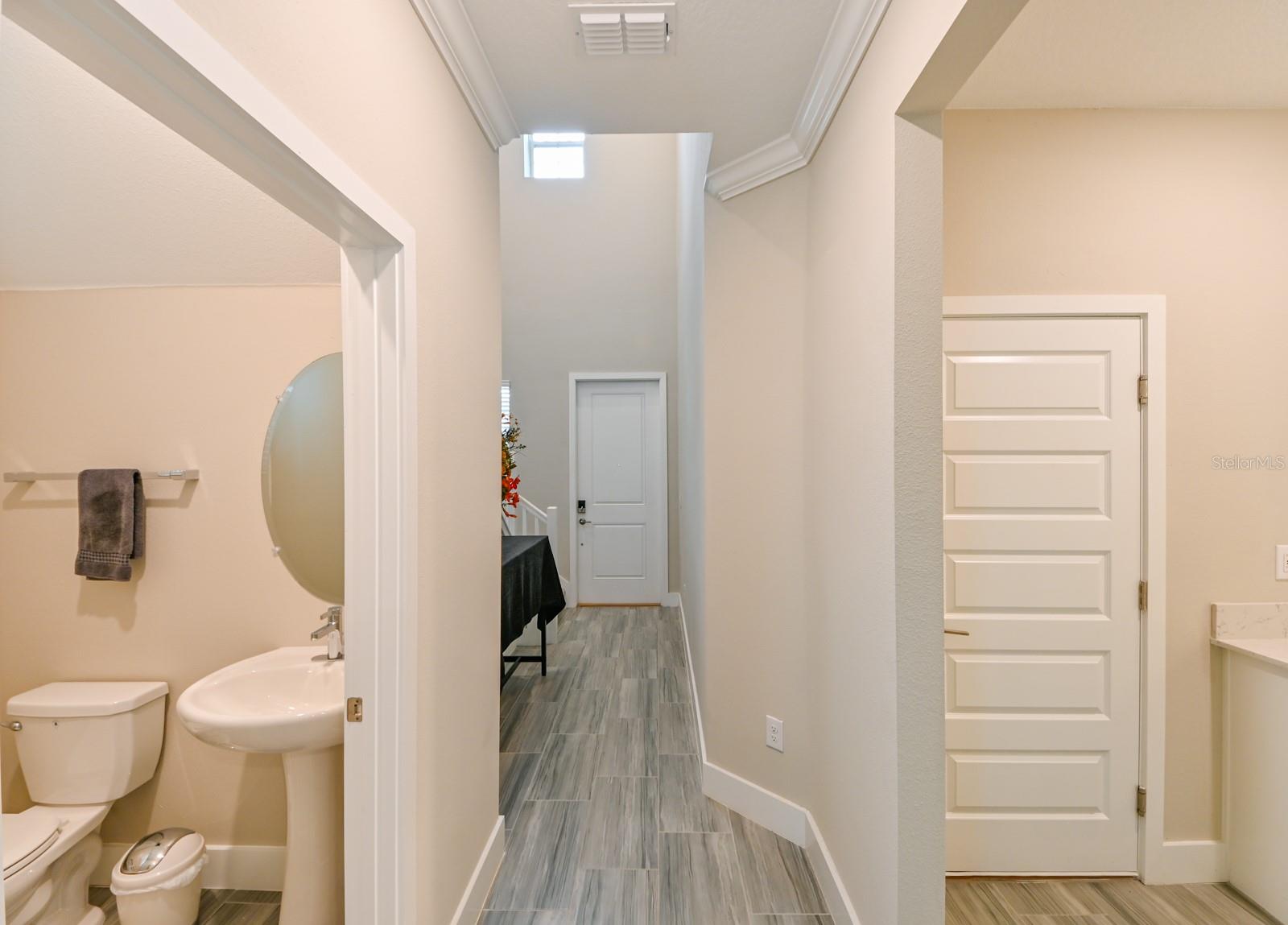 BRYANT SQUARE - Residential