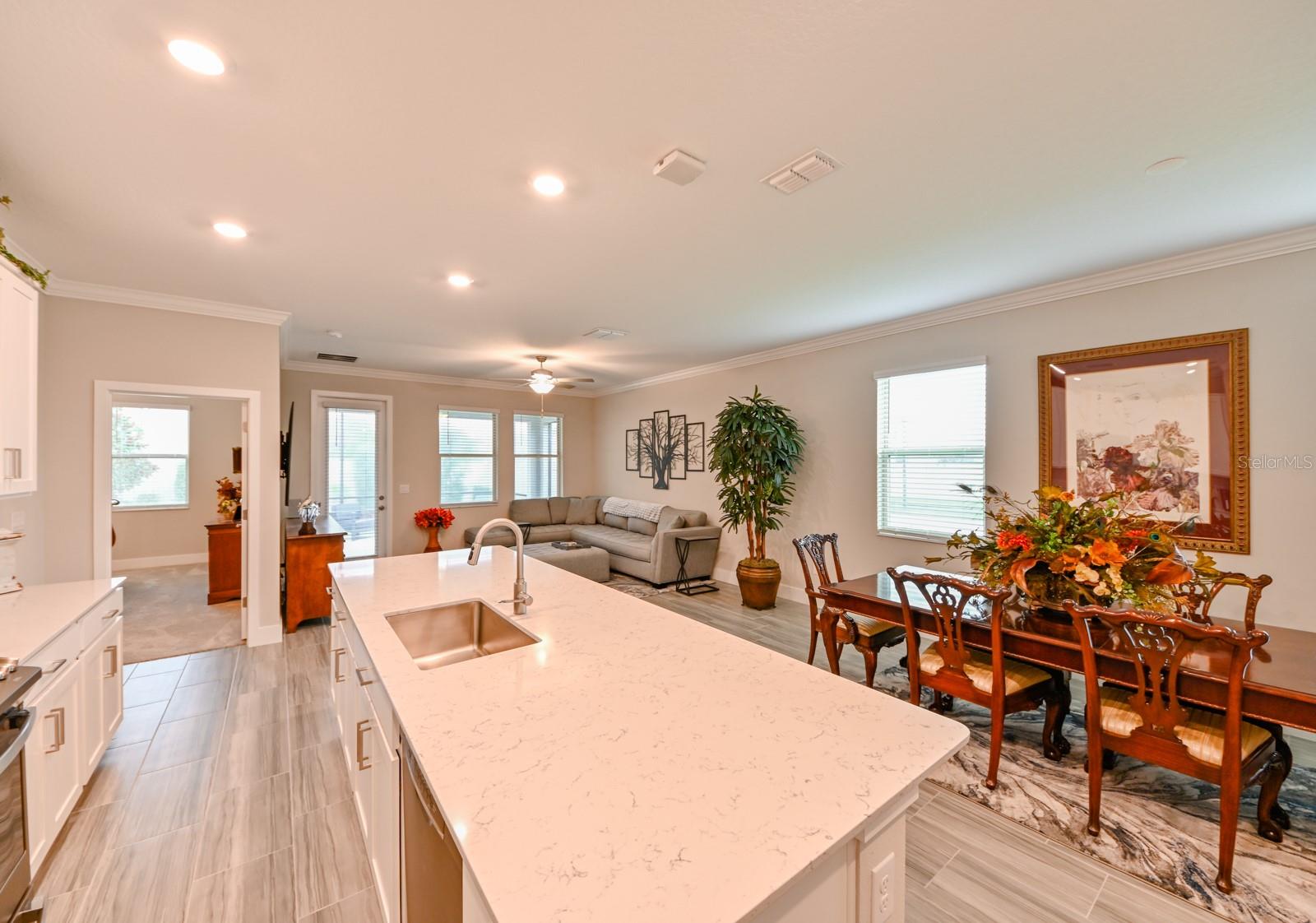 BRYANT SQUARE - Residential