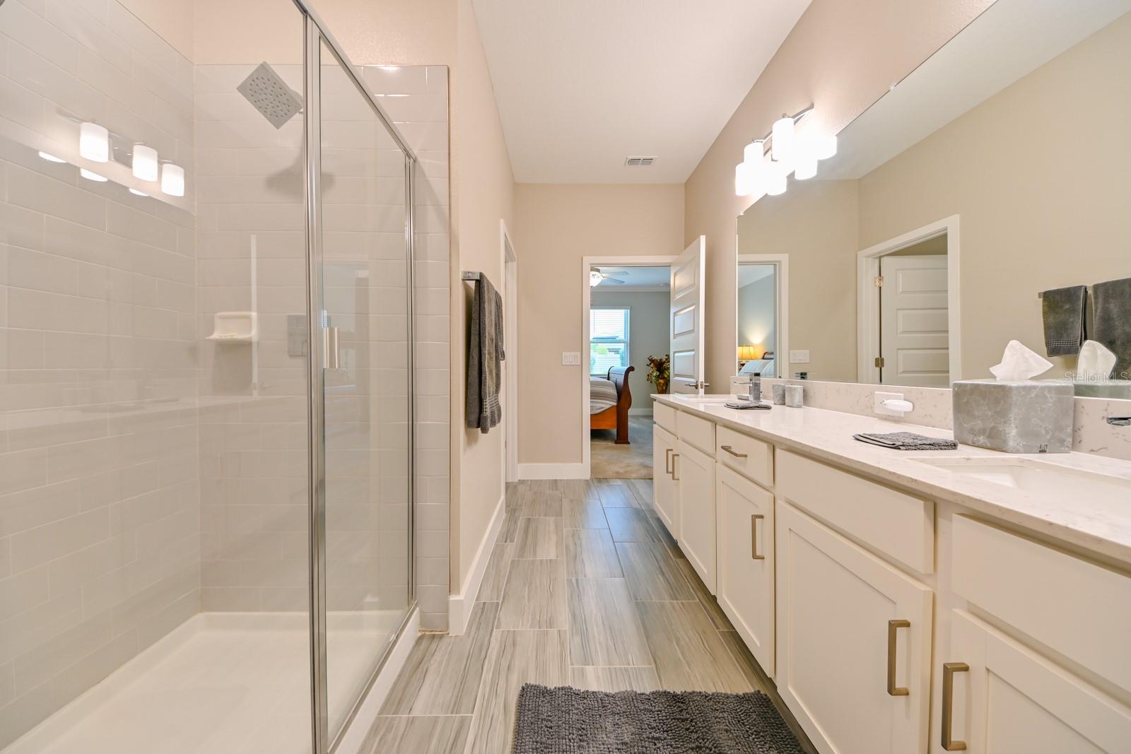 BRYANT SQUARE - Residential