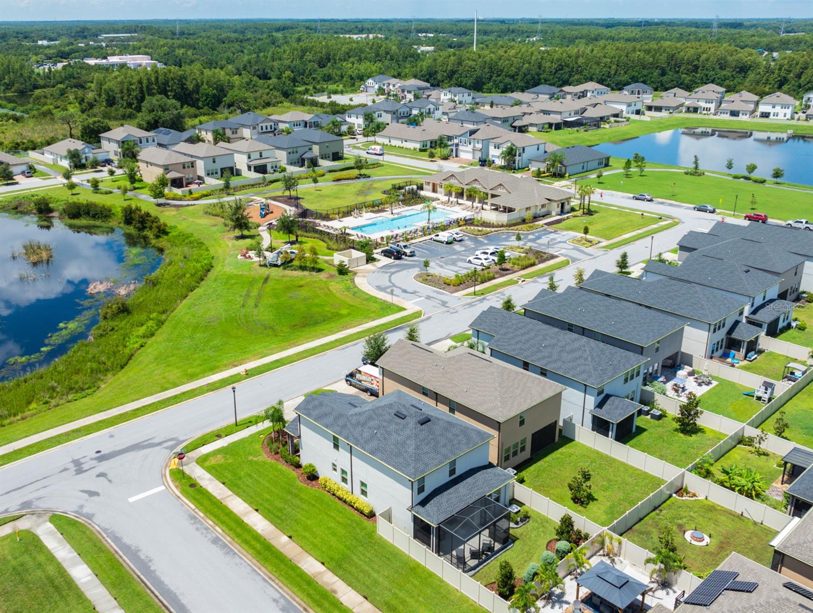 BRYANT SQUARE - Residential
