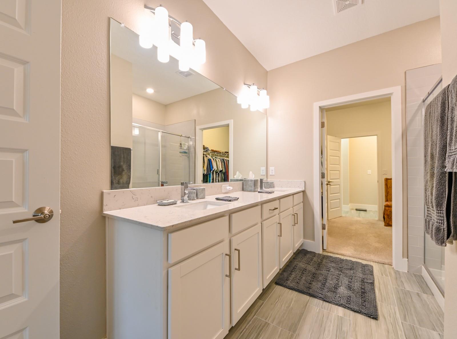 BRYANT SQUARE - Residential
