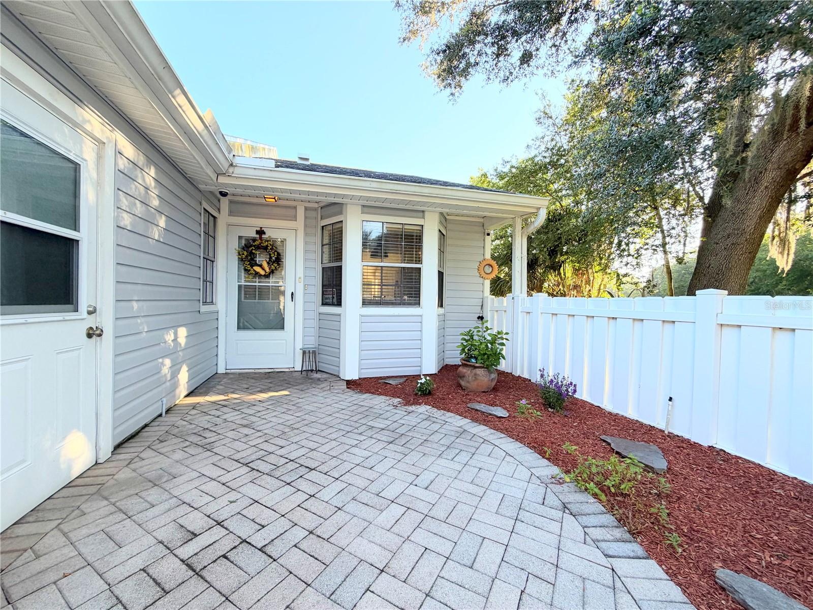 12605 KNOLLBROOK LANE