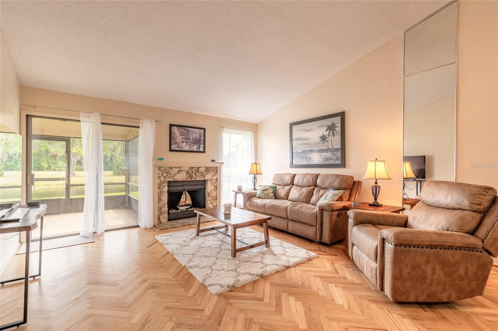 PELICAN BAY PH 04 UN 01 - Residential