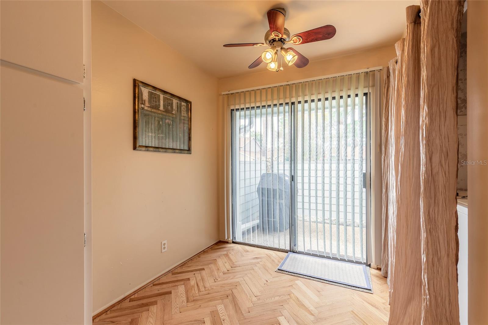 PELICAN BAY PH 04 UN 01 - Residential