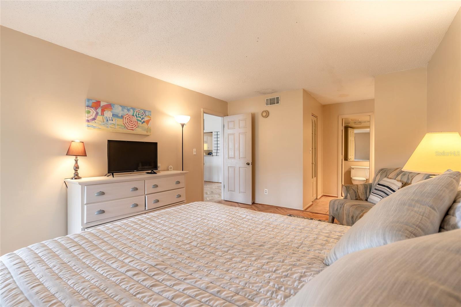 PELICAN BAY PH 04 UN 01 - Residential