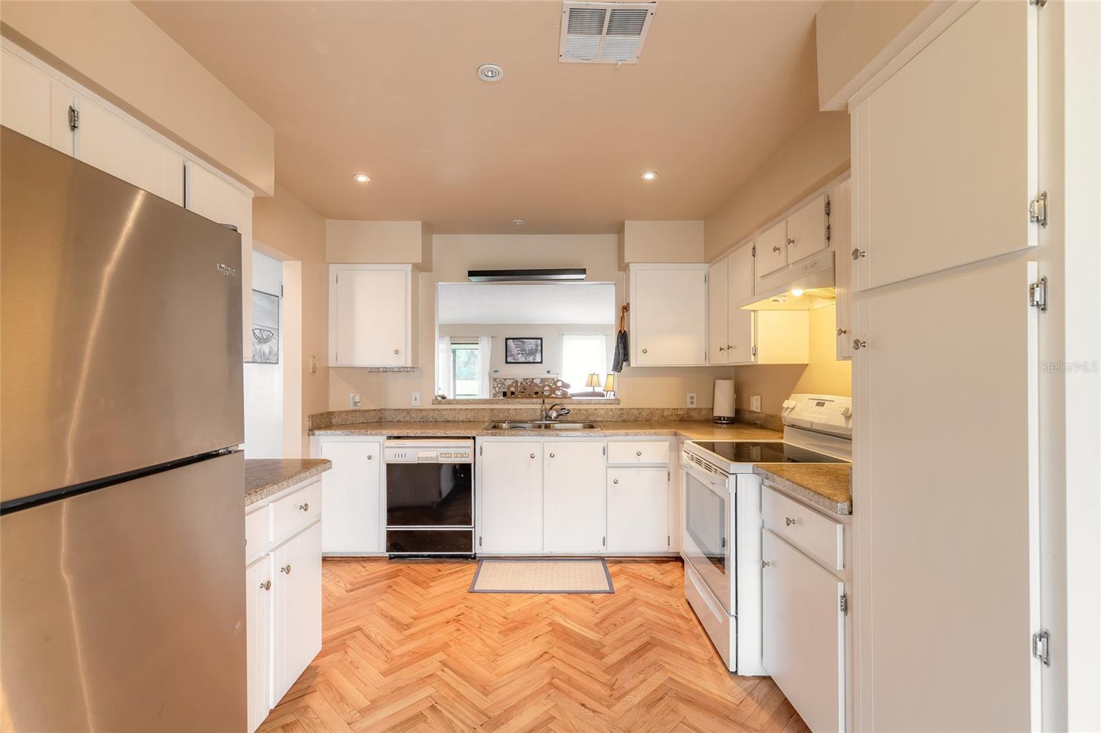 PELICAN BAY PH 04 UN 01 - Residential