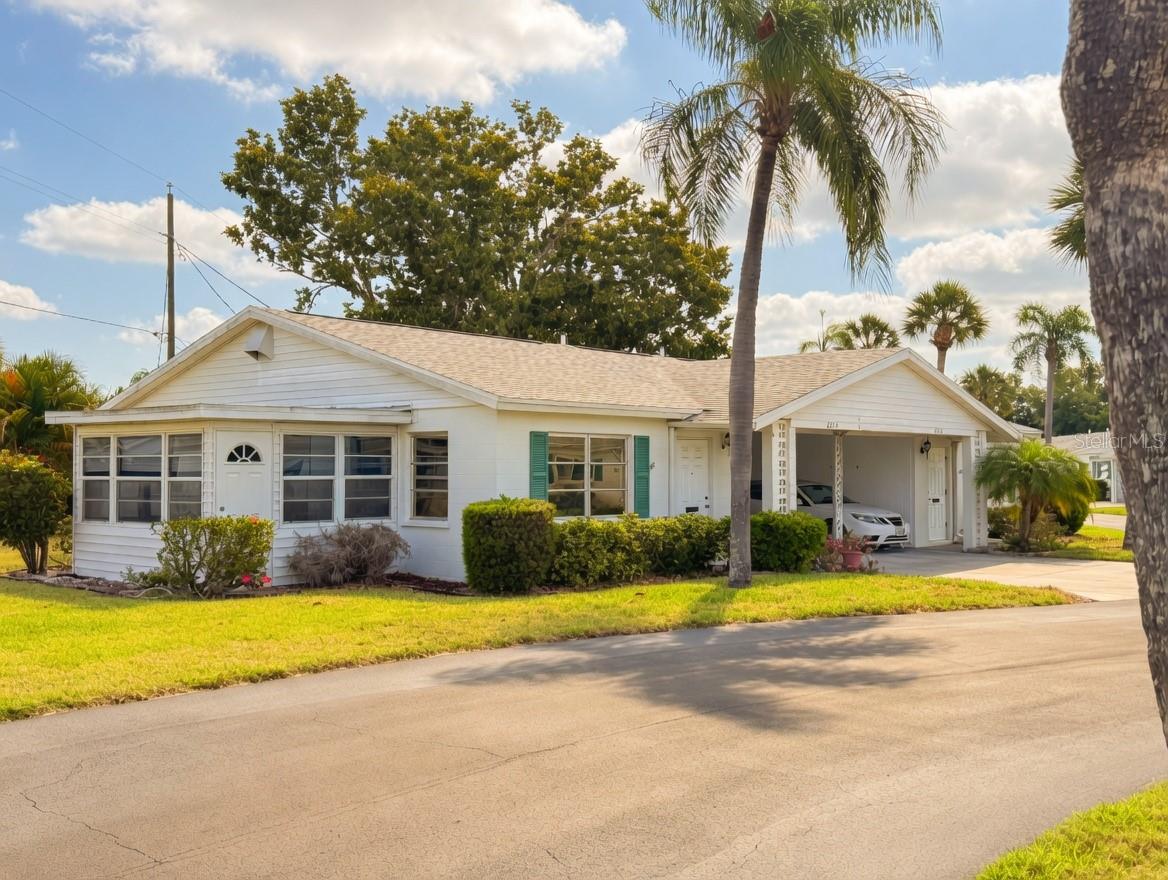 PARKWAY VILLAS - Residential