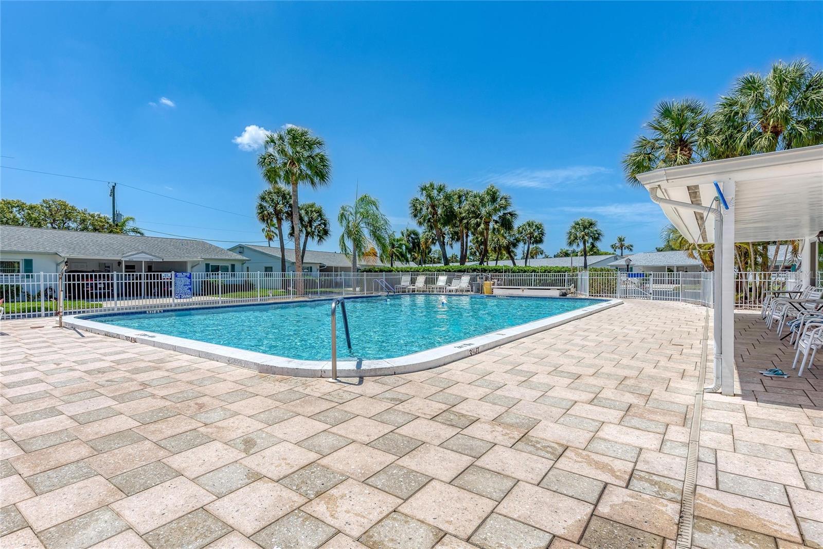 PARKWAY VILLAS - Residential