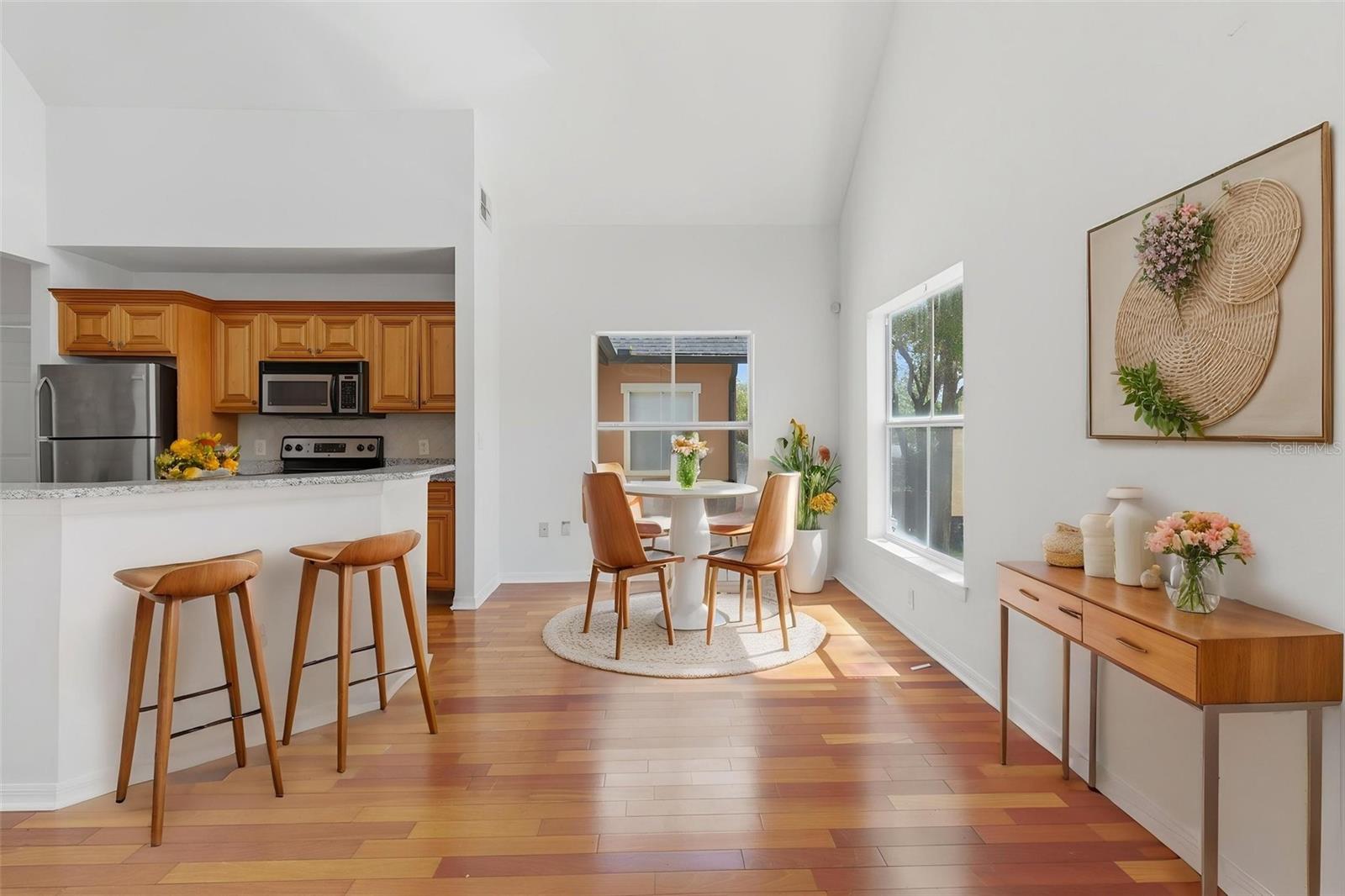 FOUNTAINS/METRO WEST - Residential