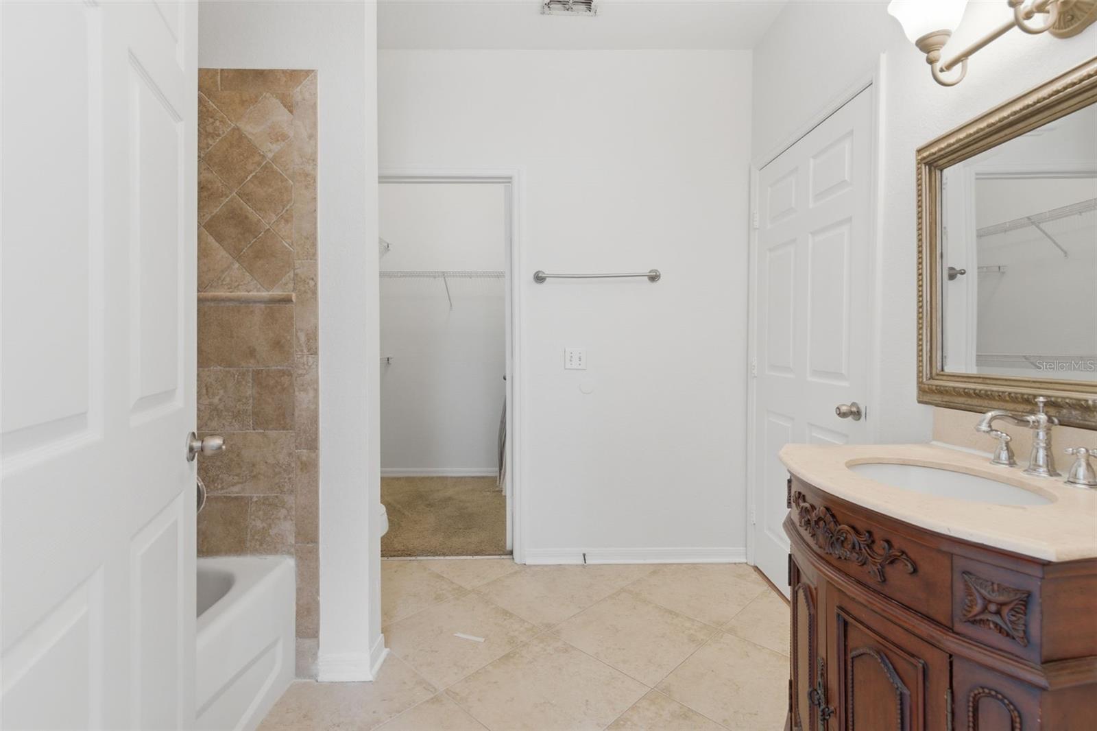 FOUNTAINS/METRO WEST - Residential