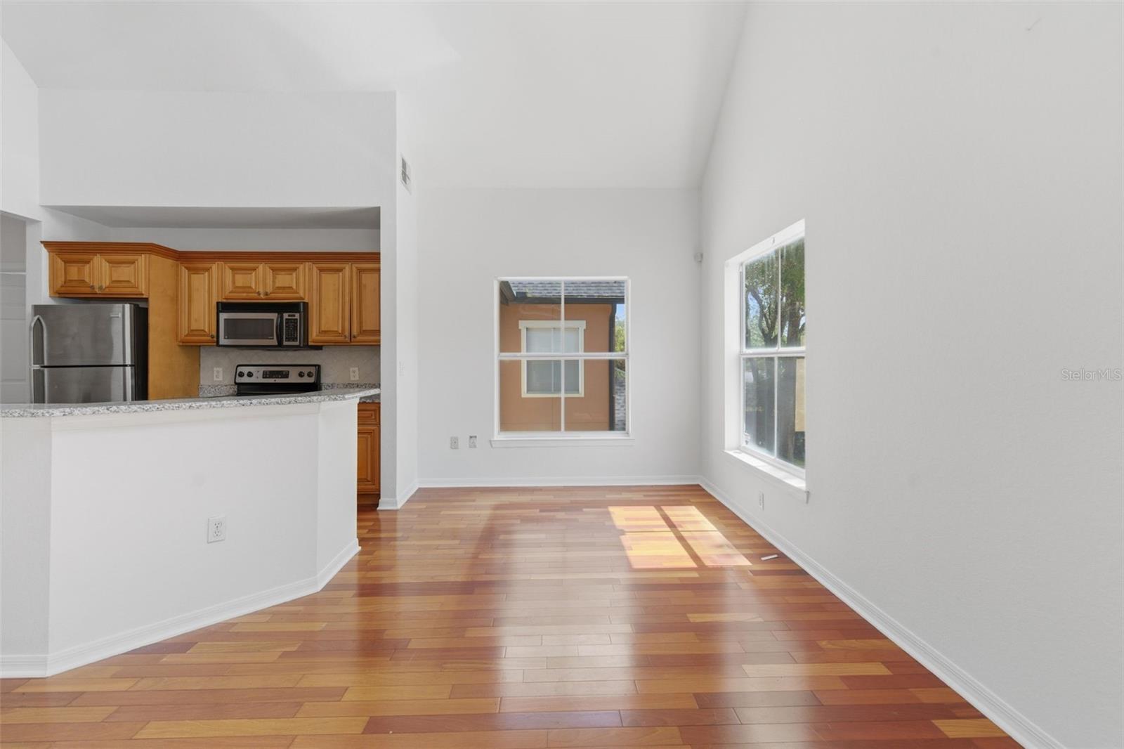 FOUNTAINS/METRO WEST - Residential