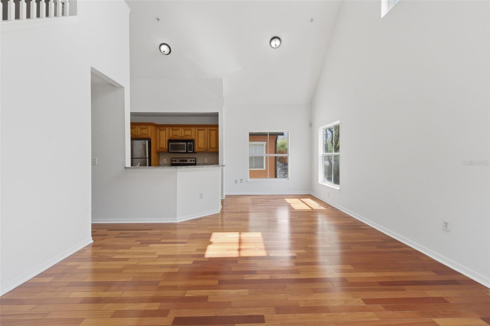 FOUNTAINS/METRO WEST - Residential