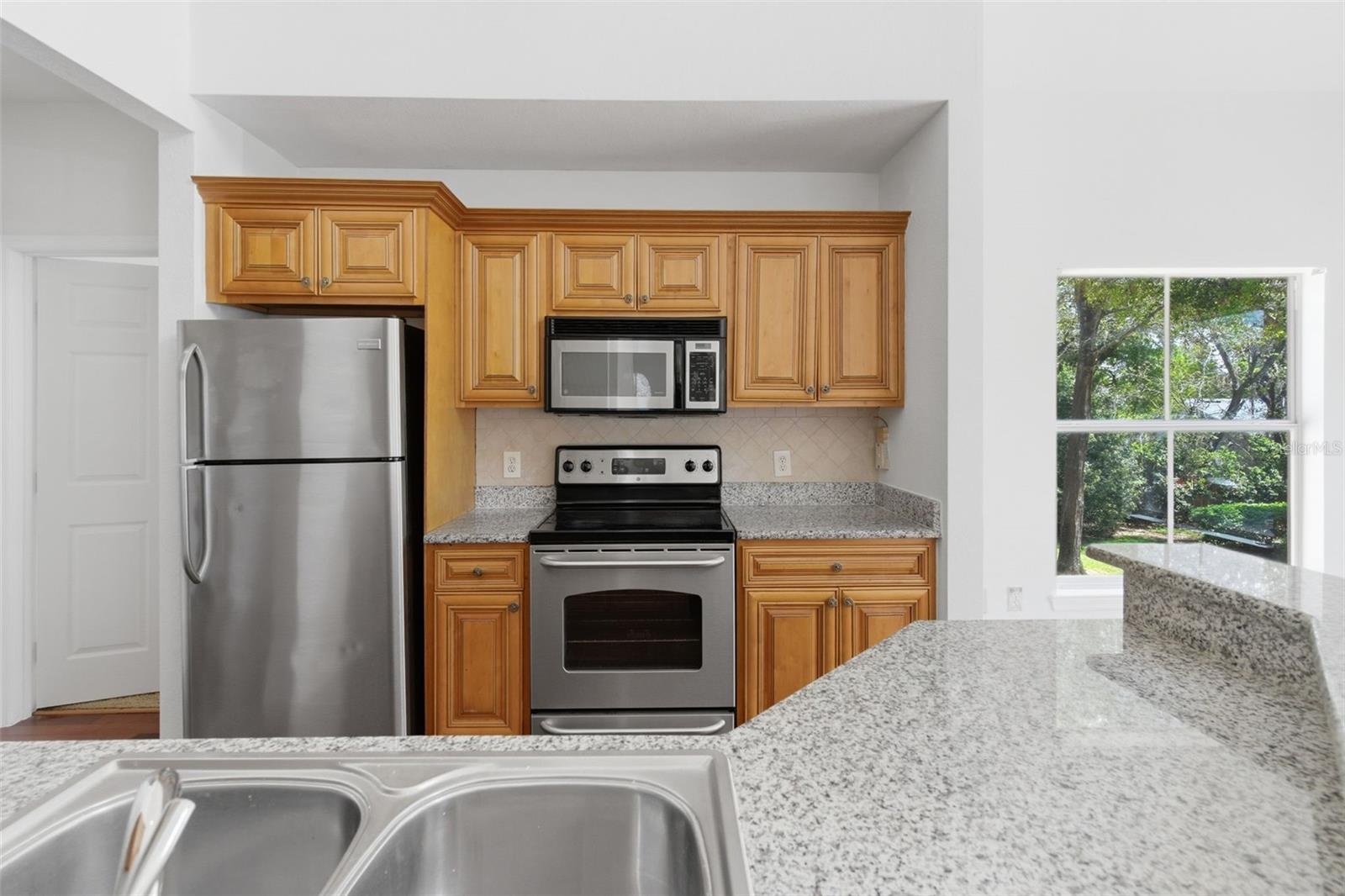 FOUNTAINS/METRO WEST - Residential