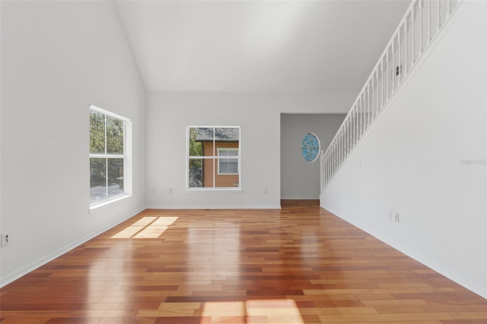 FOUNTAINS/METRO WEST - Residential