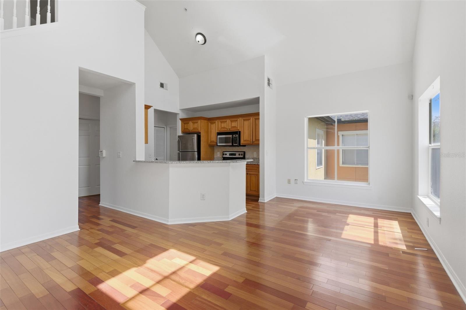 FOUNTAINS/METRO WEST - Residential