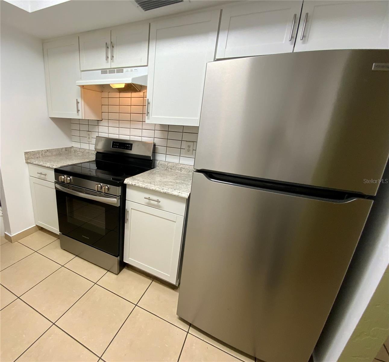 DELTONA LAKES UNIT 29 & 37 REP - Residential Lease