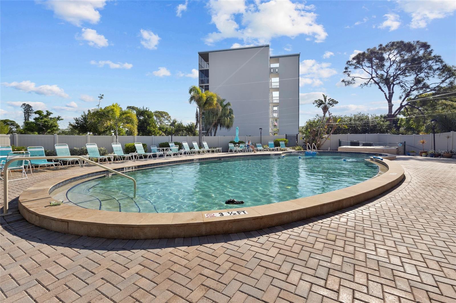 IRONWOOD EIGHTH - Residential