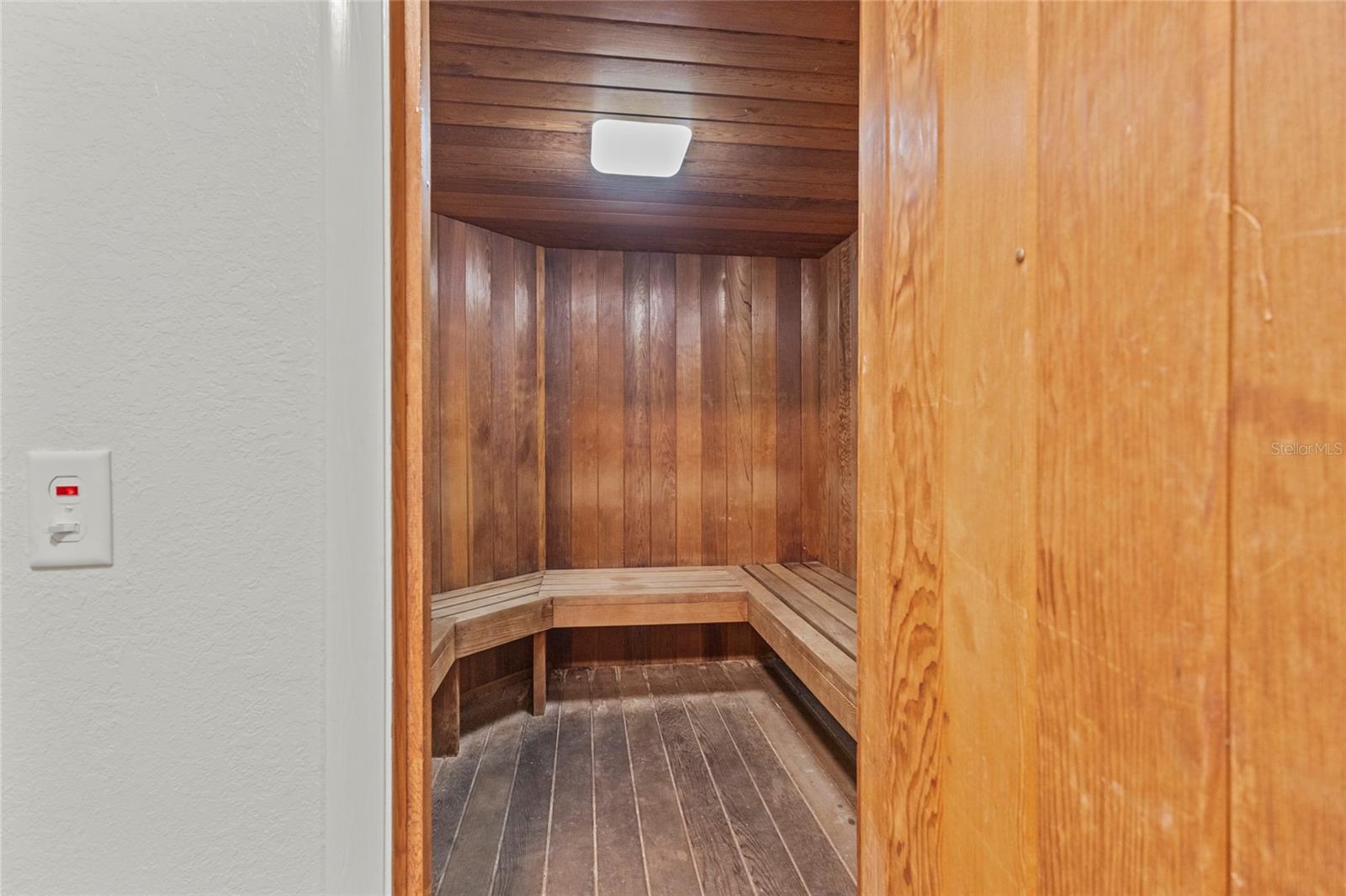 IRONWOOD EIGHTH - Residential