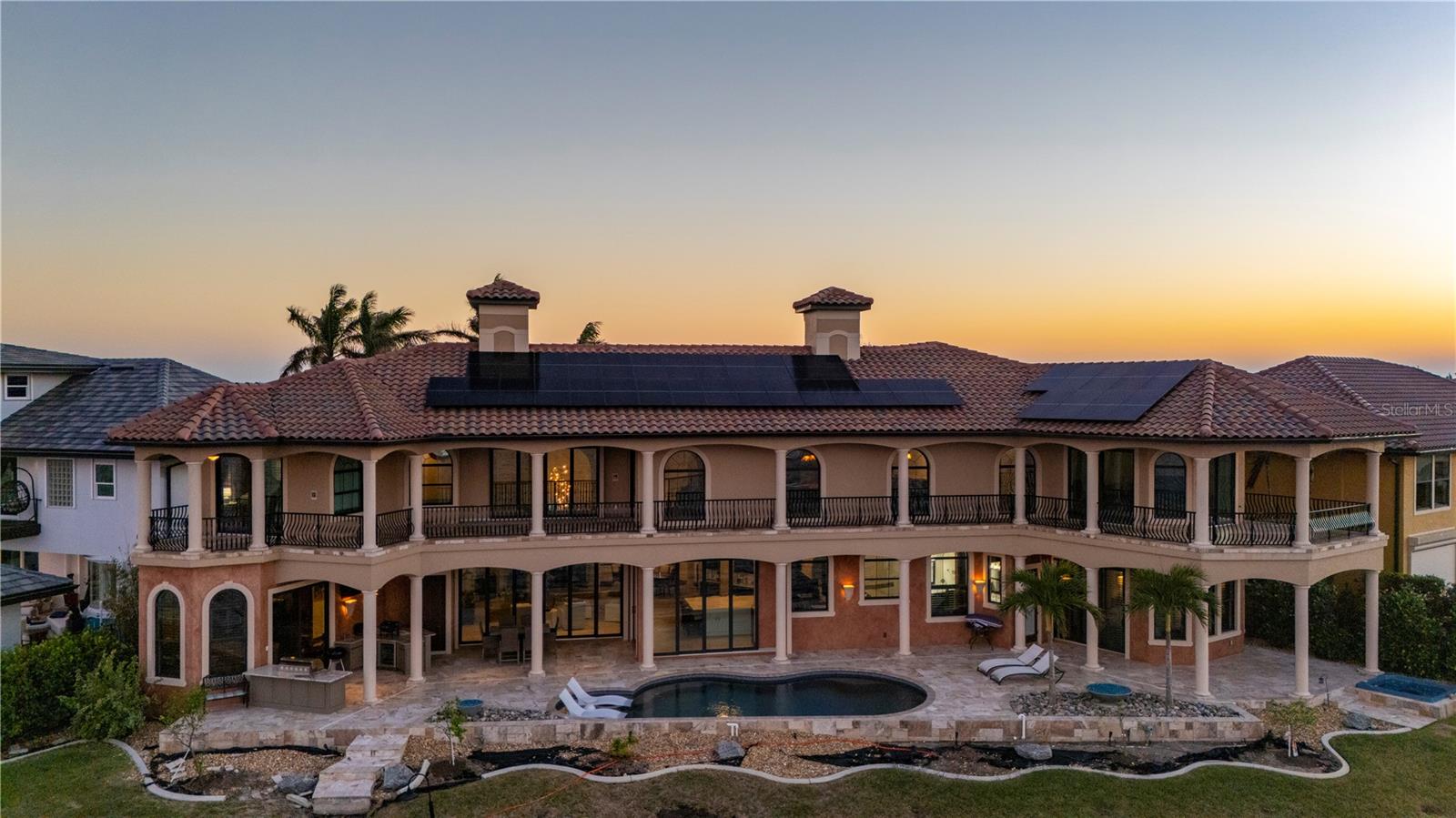 2102 PALM TREE DRIVE