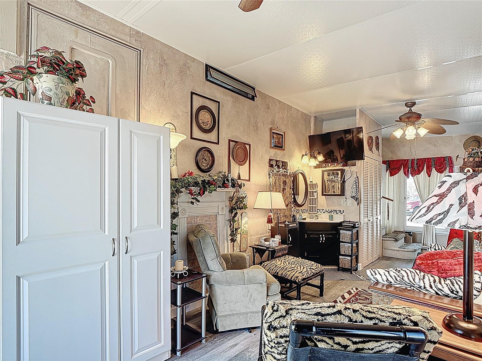 OUTDOOR RESORTS OF AMERICA - Residential