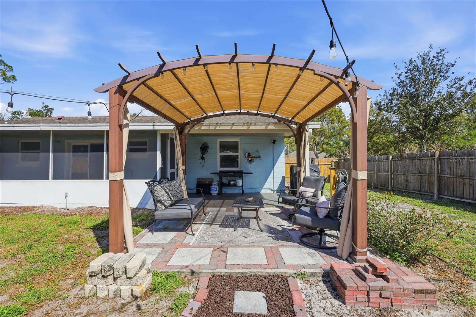 PLANTATION ESTATES - Residential