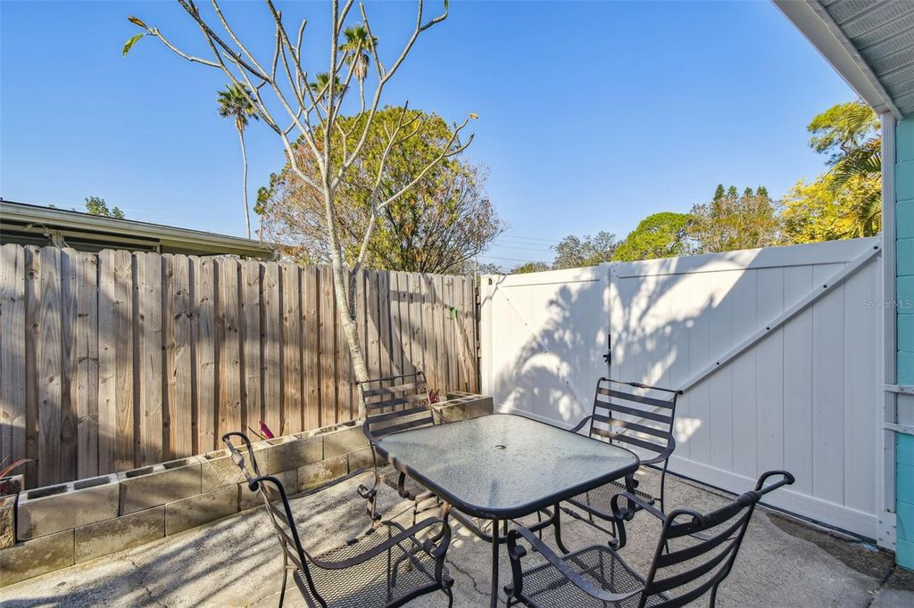 listing image 50
