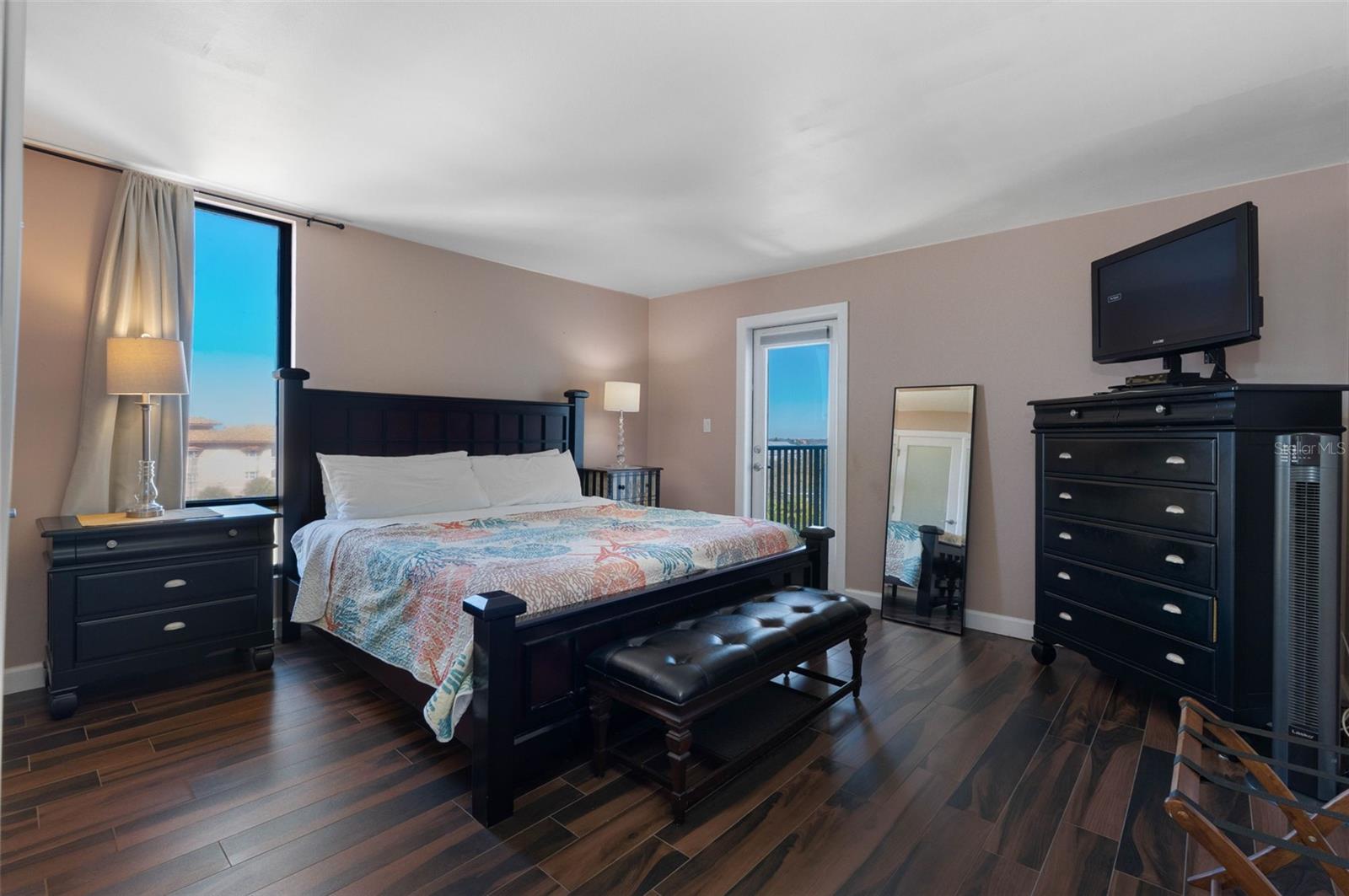 PELICANS COVE CONDO - Residential