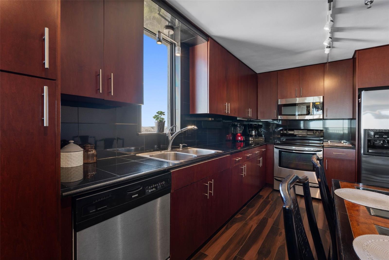 PELICANS COVE CONDO - Residential