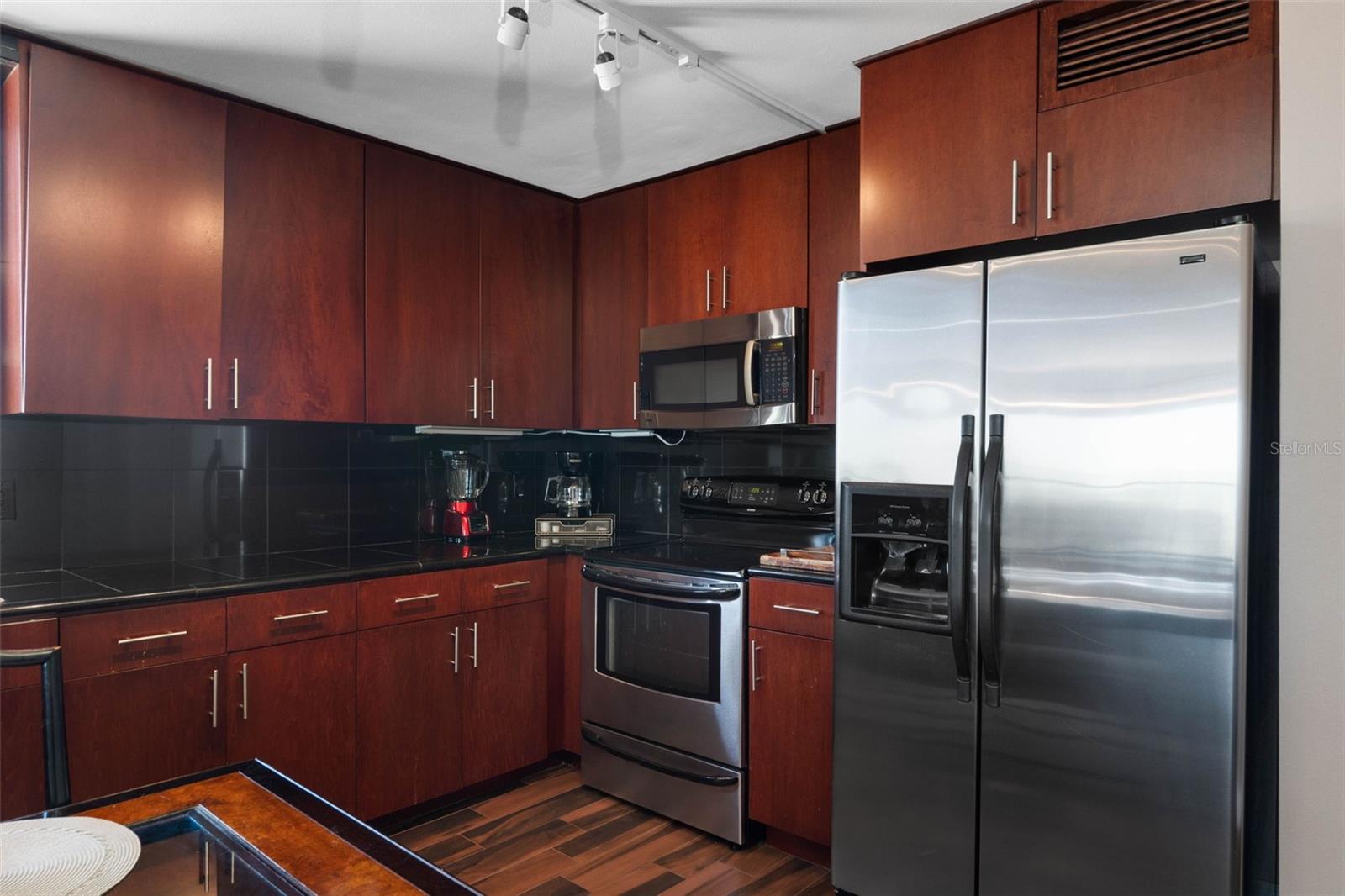 PELICANS COVE CONDO - Residential