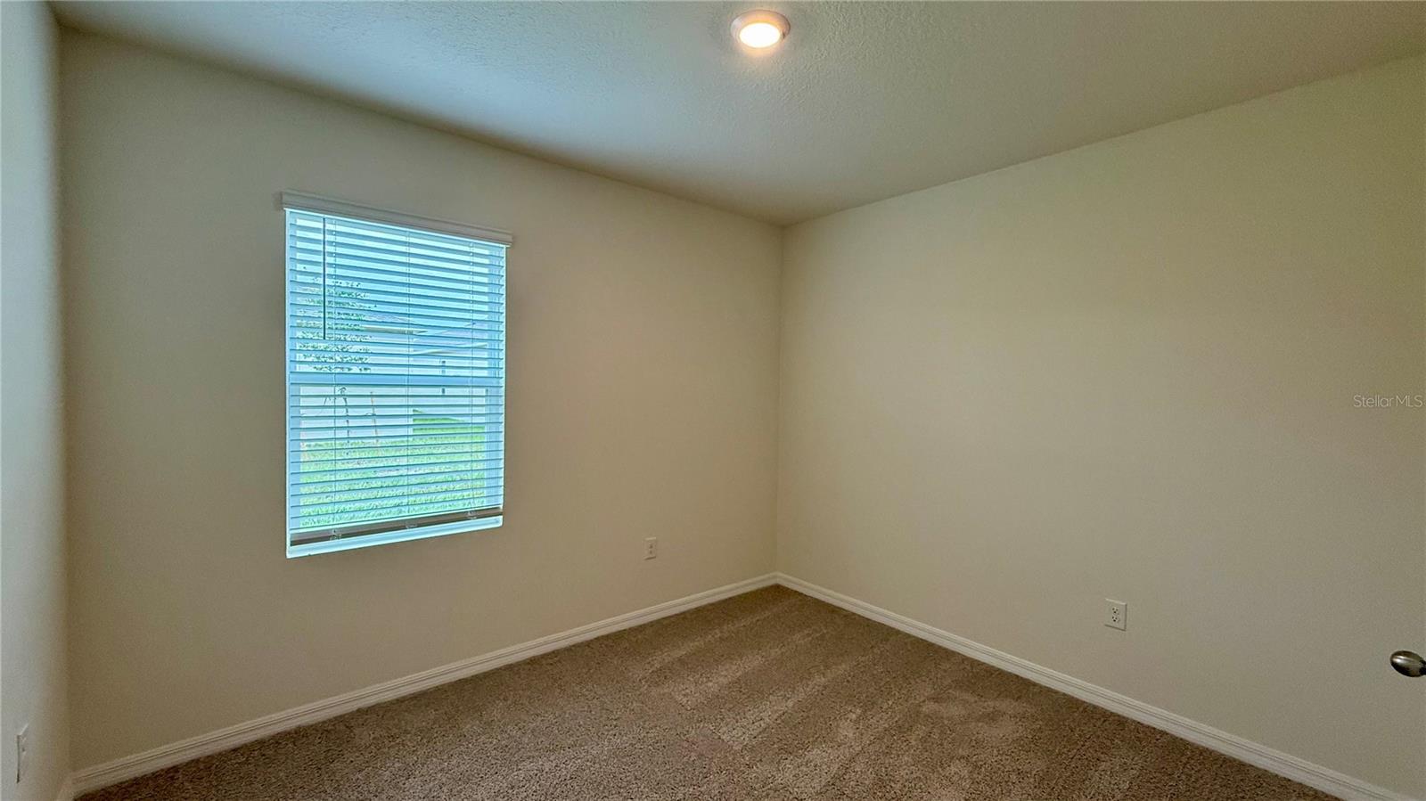 LAKE DEER ESTATES - Residential Lease