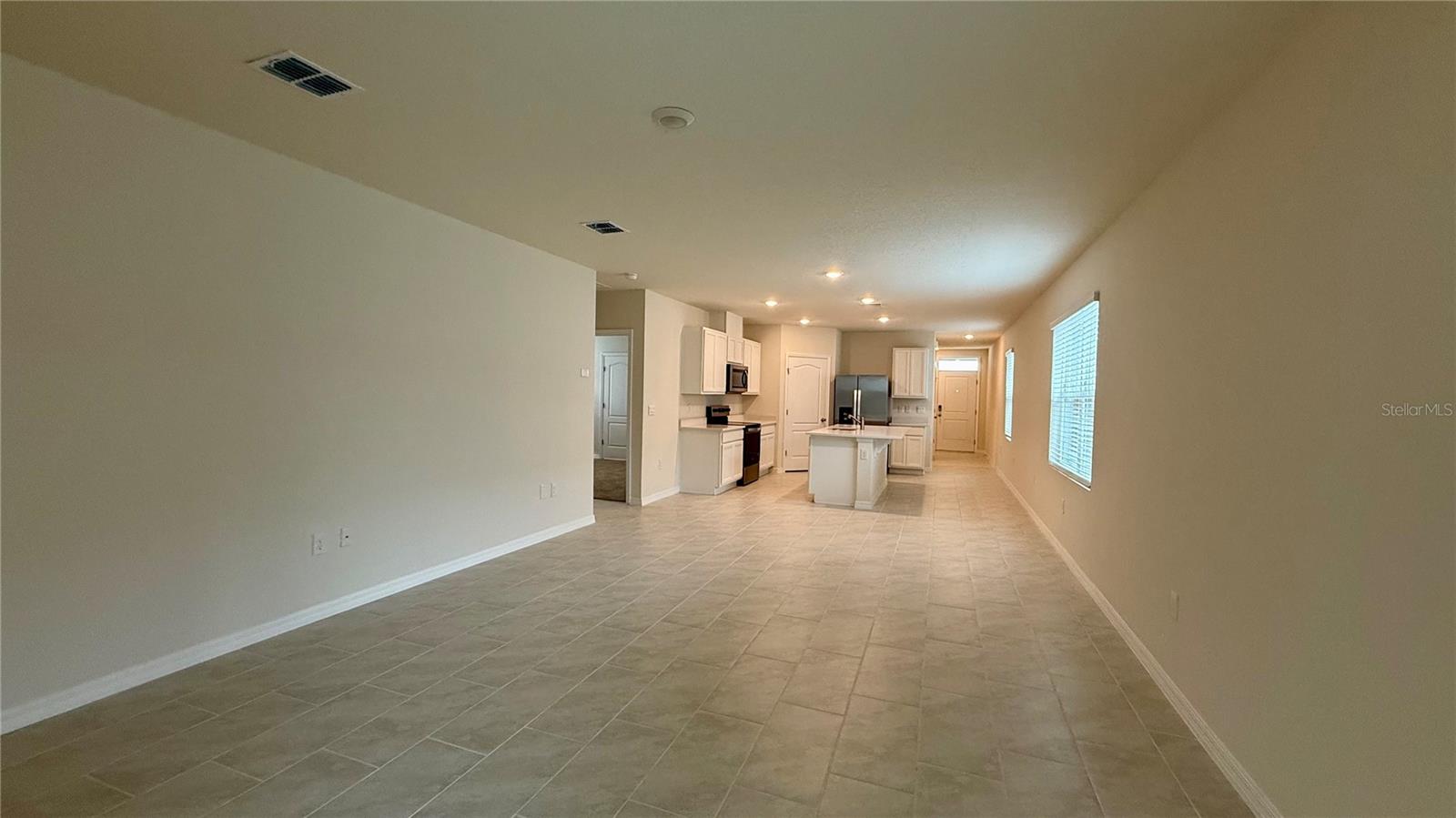 LAKE DEER ESTATES - Residential Lease