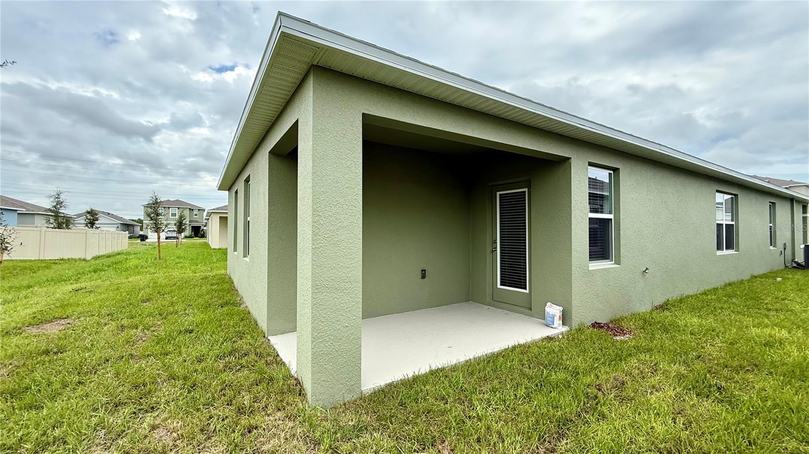 LAKE DEER ESTATES - Residential Lease