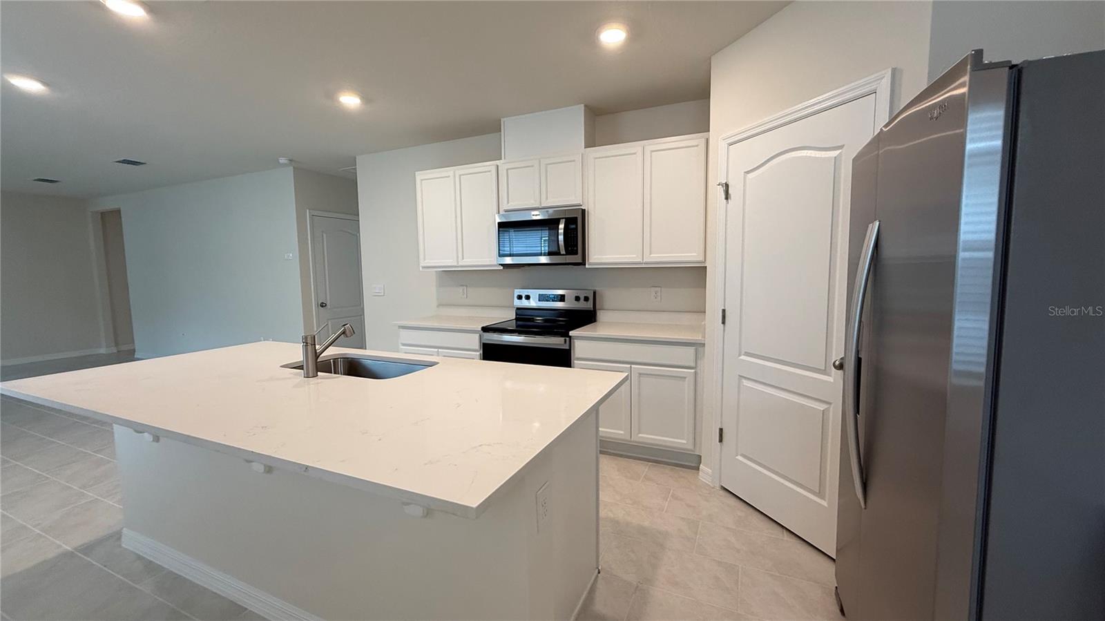 LAKE DEER ESTATES - Residential Lease