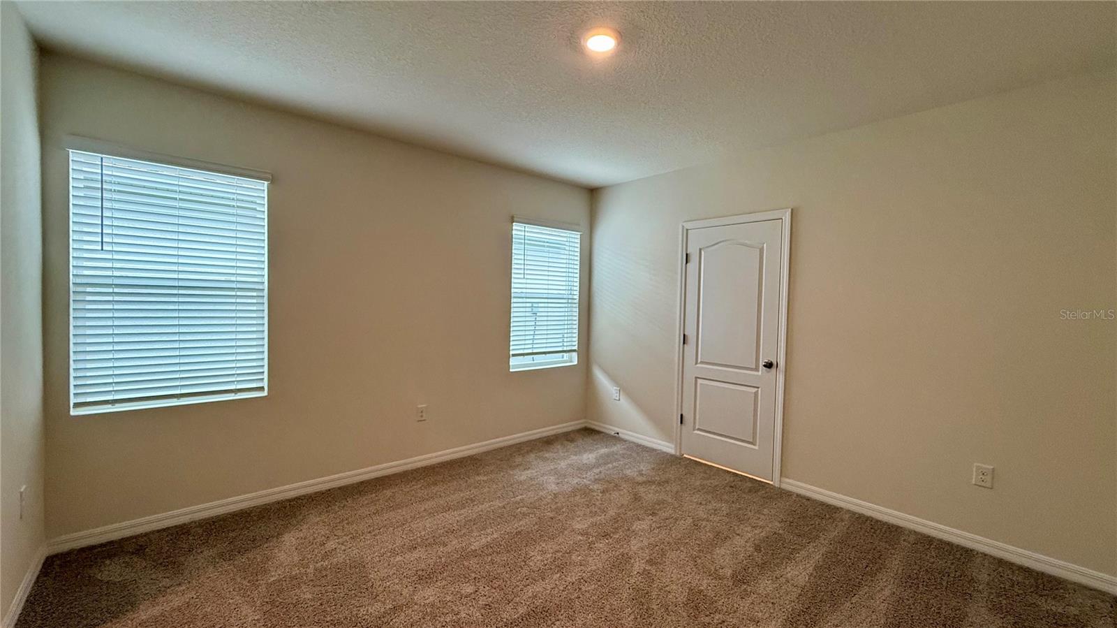 LAKE DEER ESTATES - Residential Lease