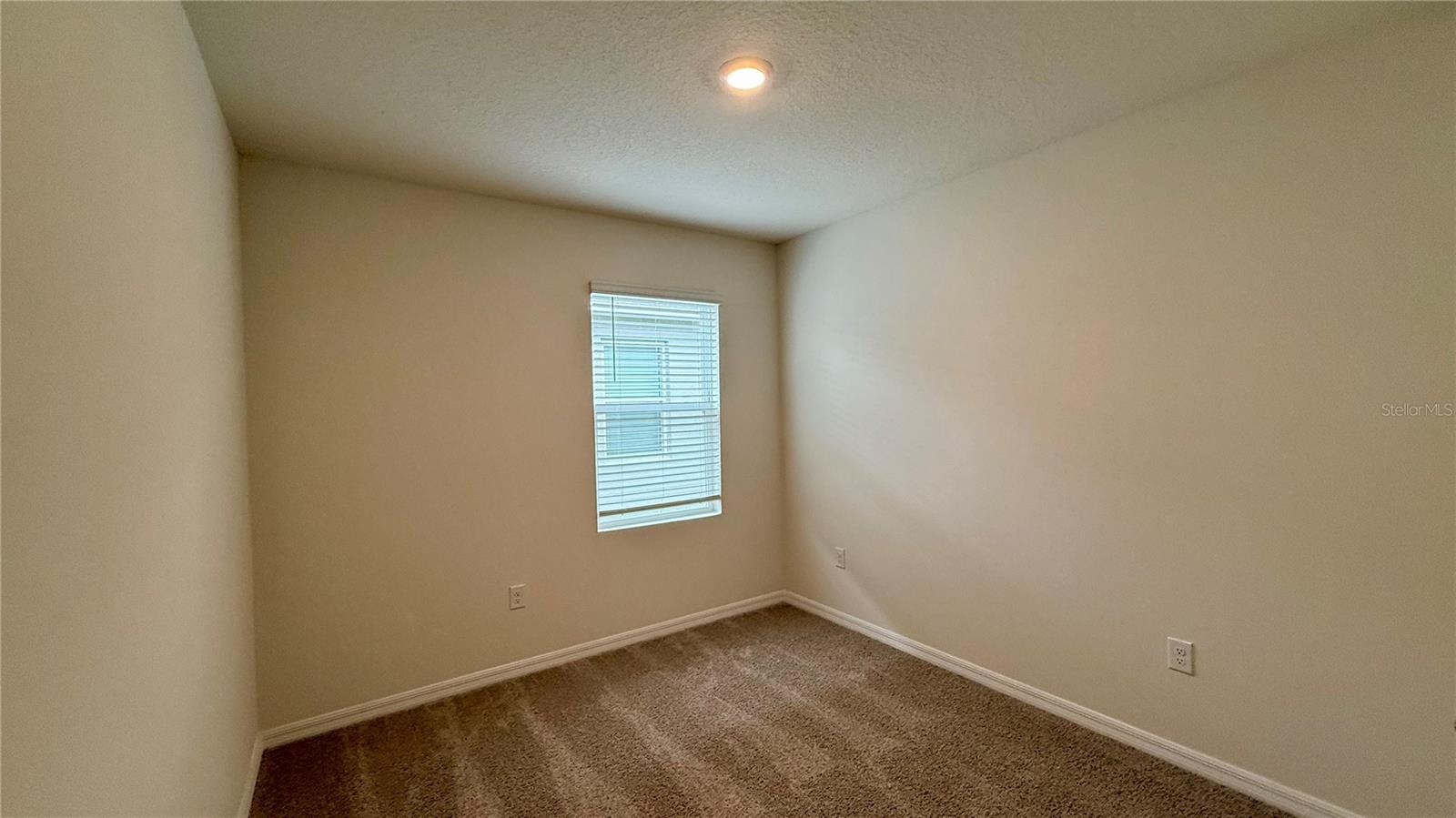 LAKE DEER ESTATES - Residential Lease