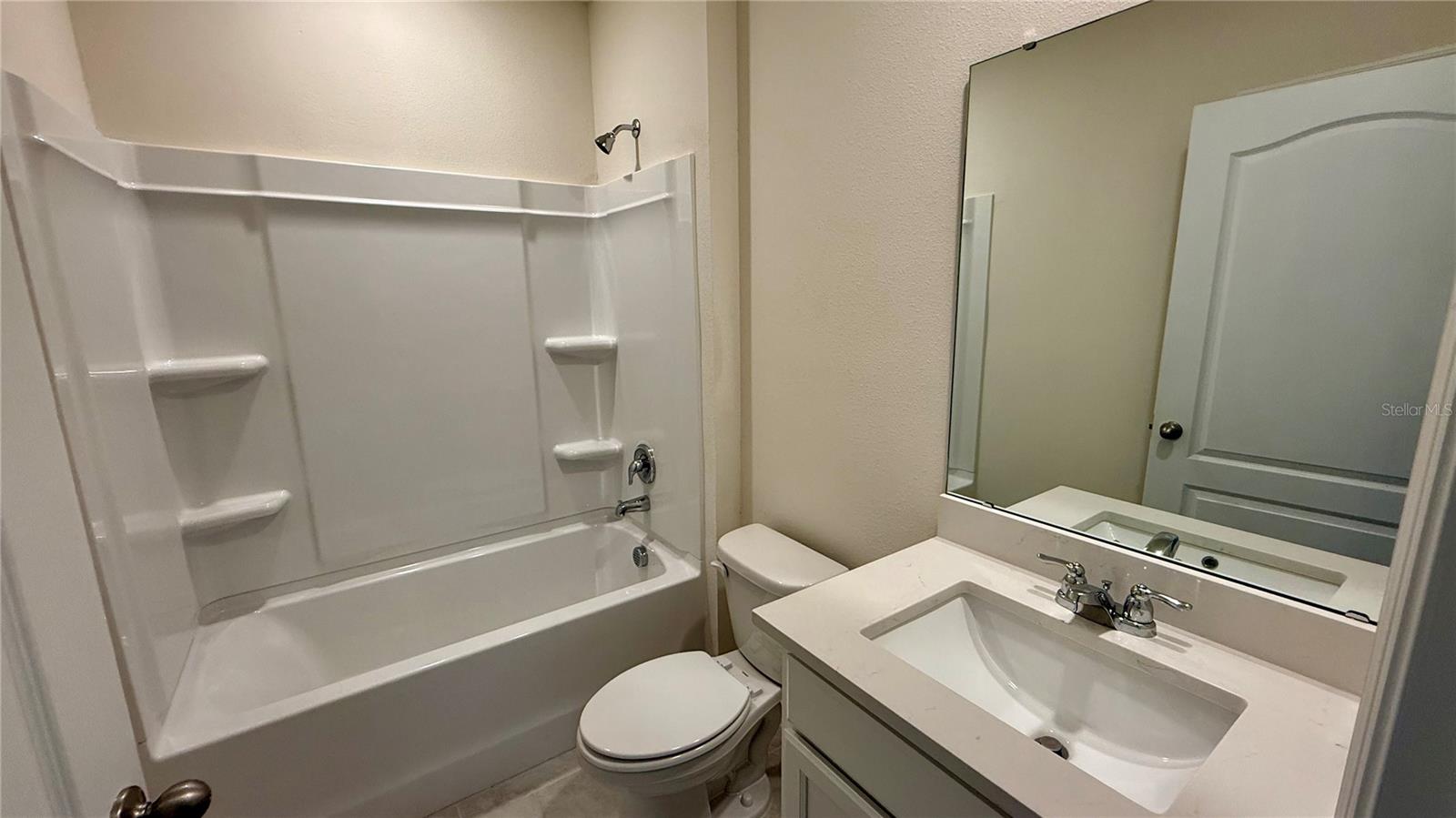 LAKE DEER ESTATES - Residential Lease