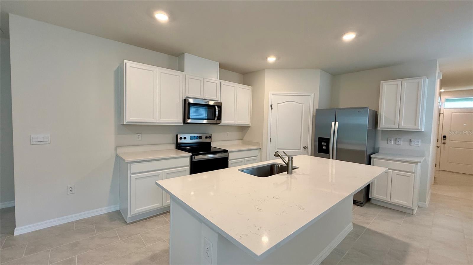 LAKE DEER ESTATES - Residential Lease