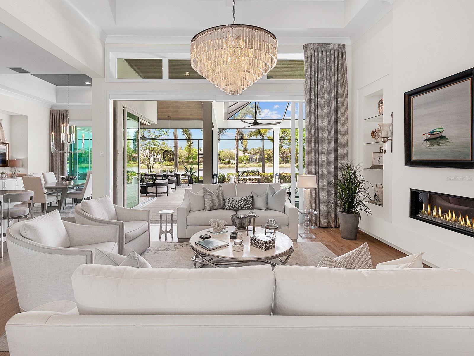 LAKE CLUB - Residential