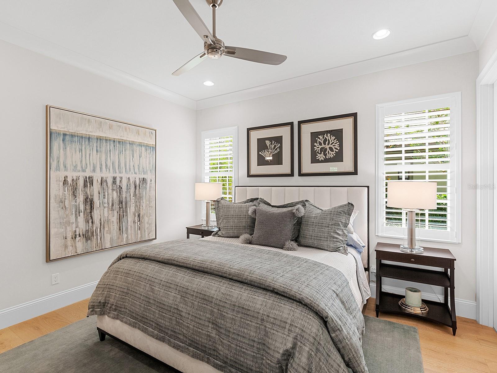 LAKE CLUB - Residential