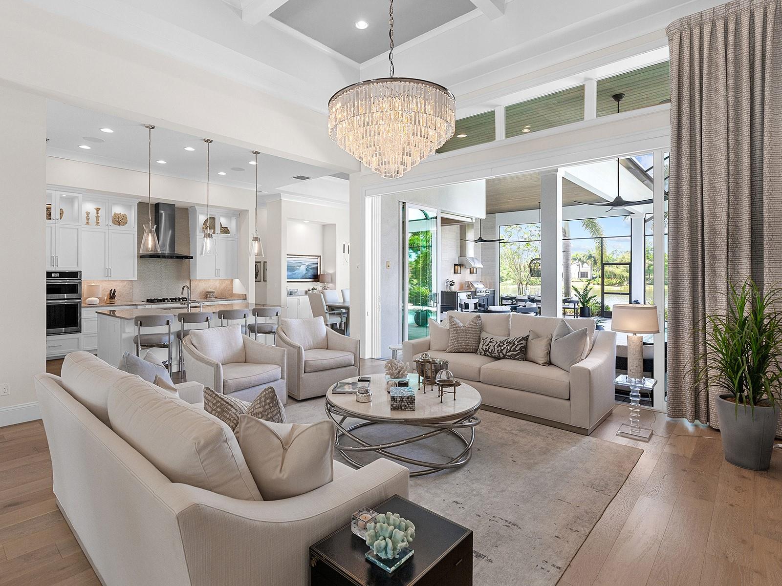 LAKE CLUB - Residential