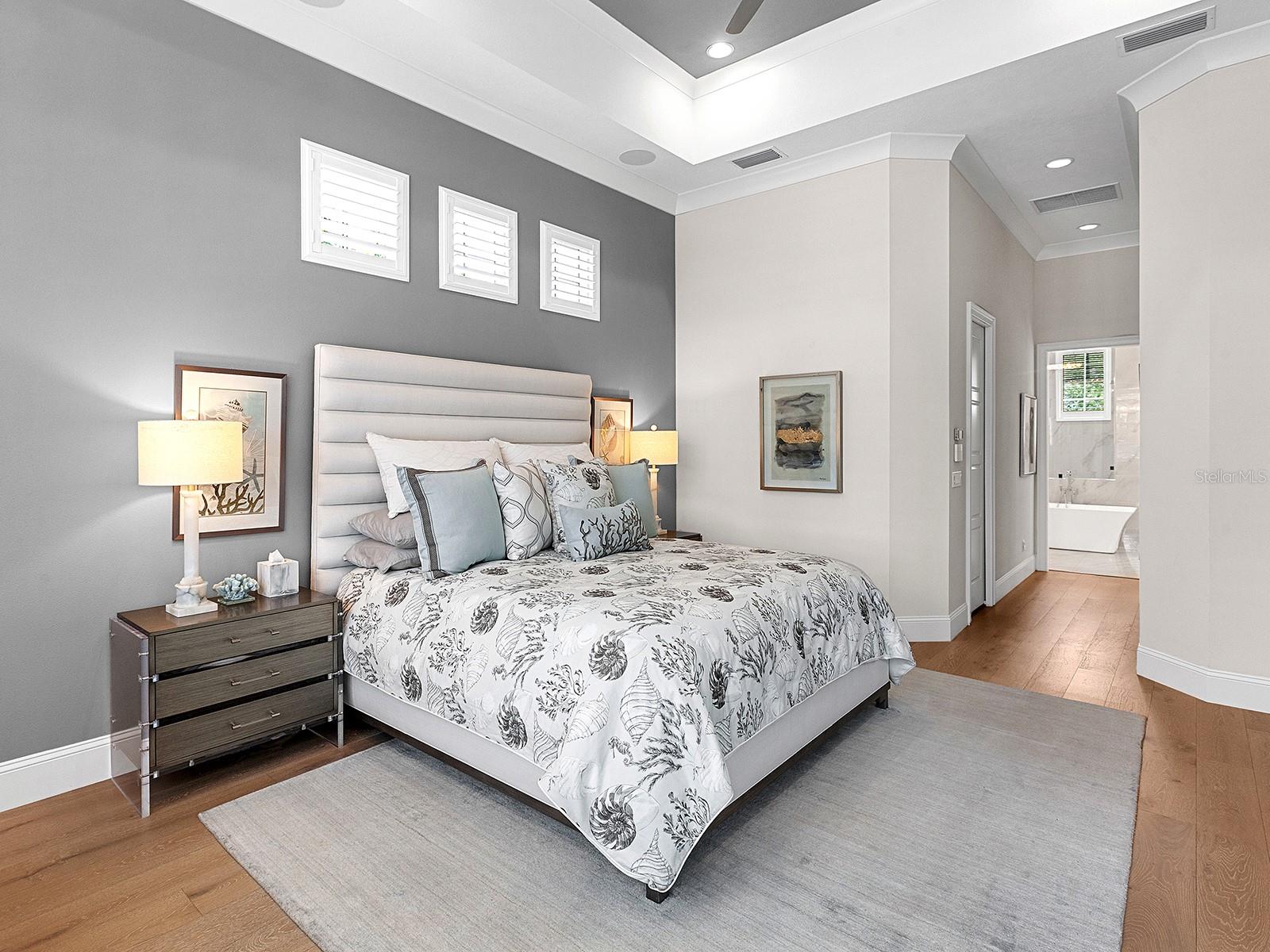 LAKE CLUB - Residential