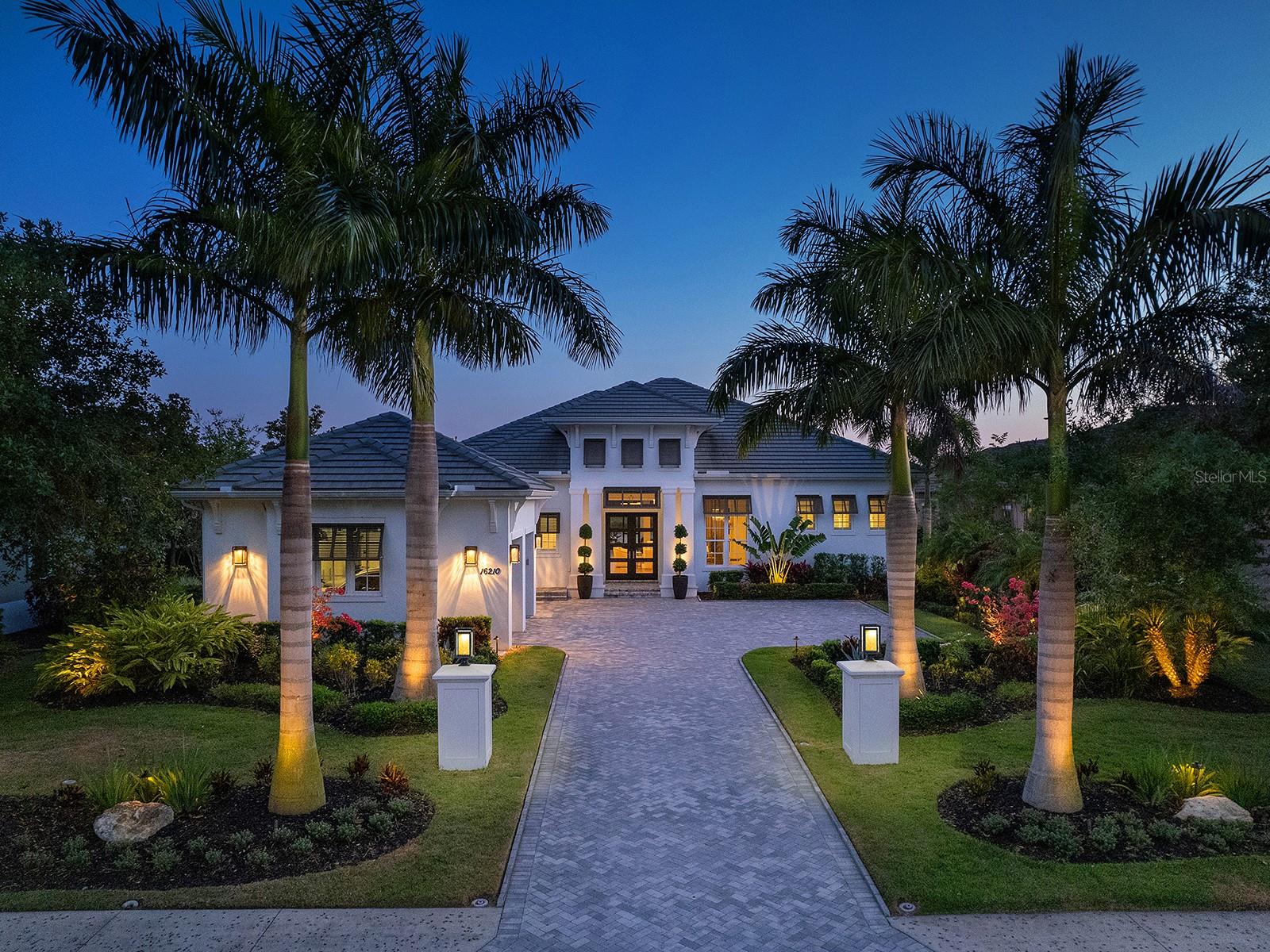 LAKE CLUB - Residential