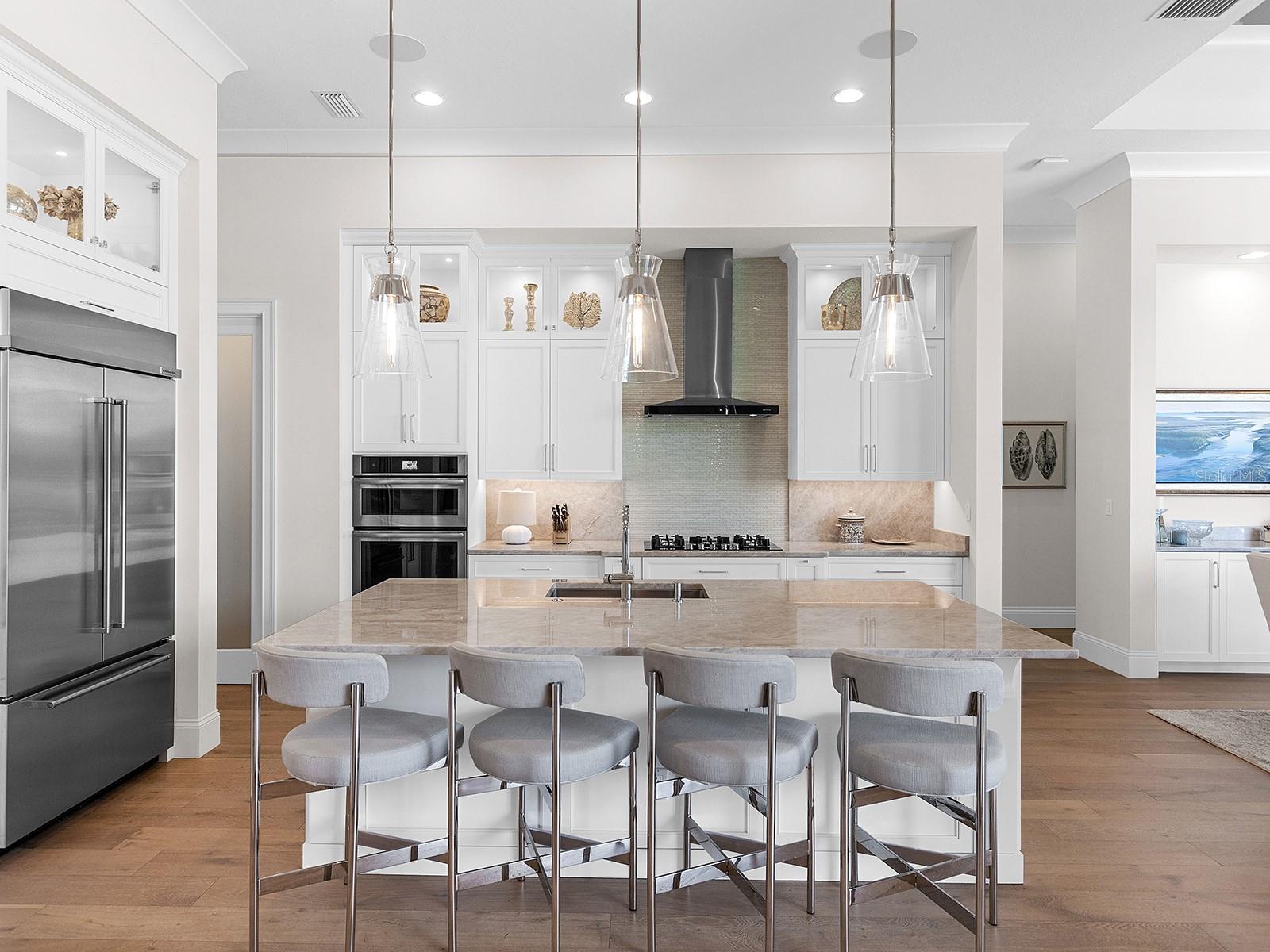 LAKE CLUB - Residential