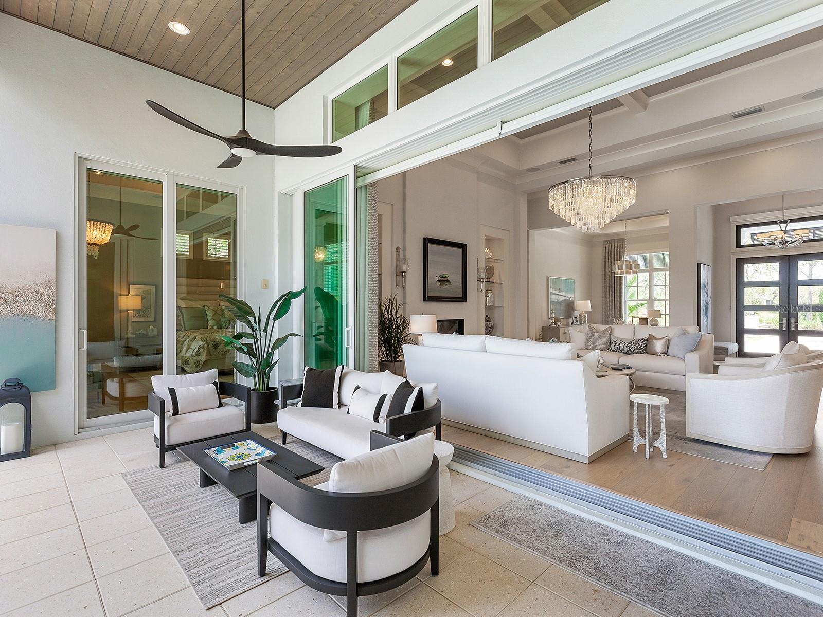 LAKE CLUB - Residential