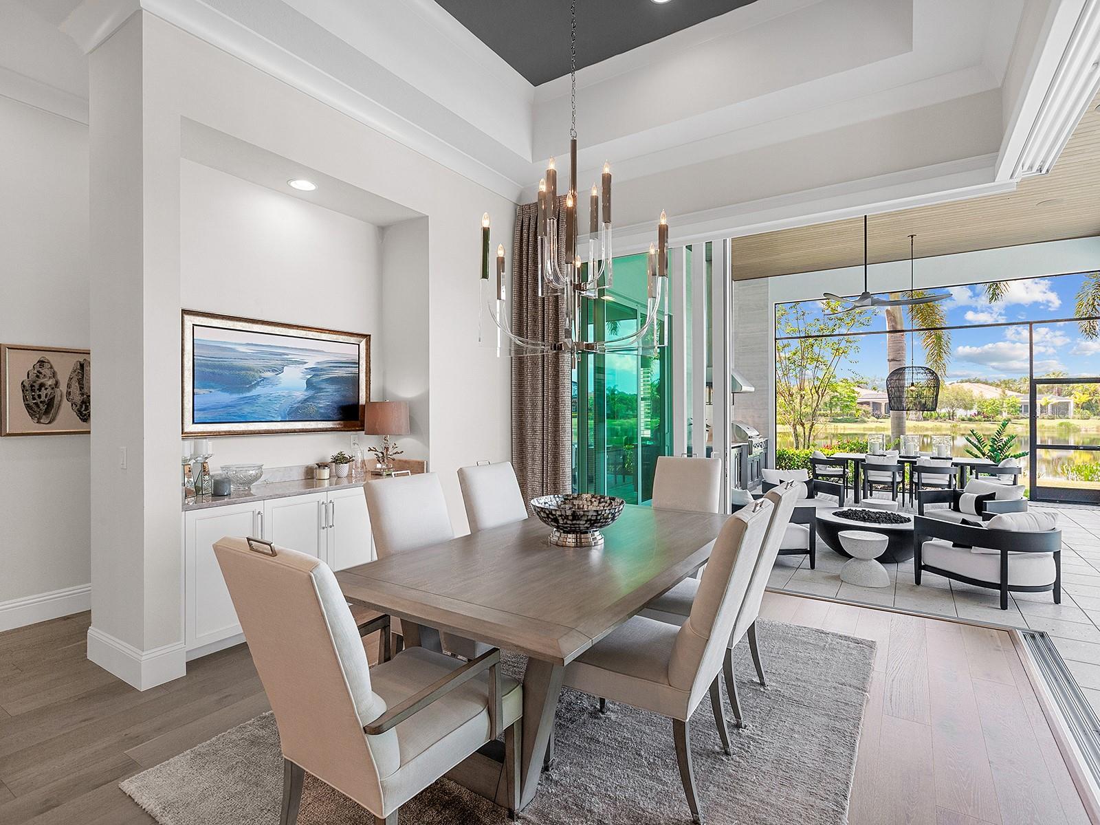 LAKE CLUB - Residential