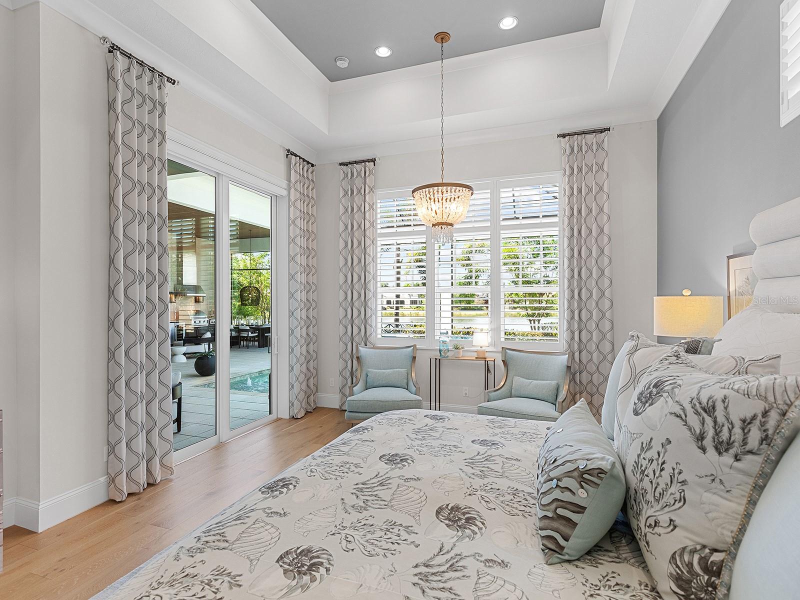 LAKE CLUB - Residential