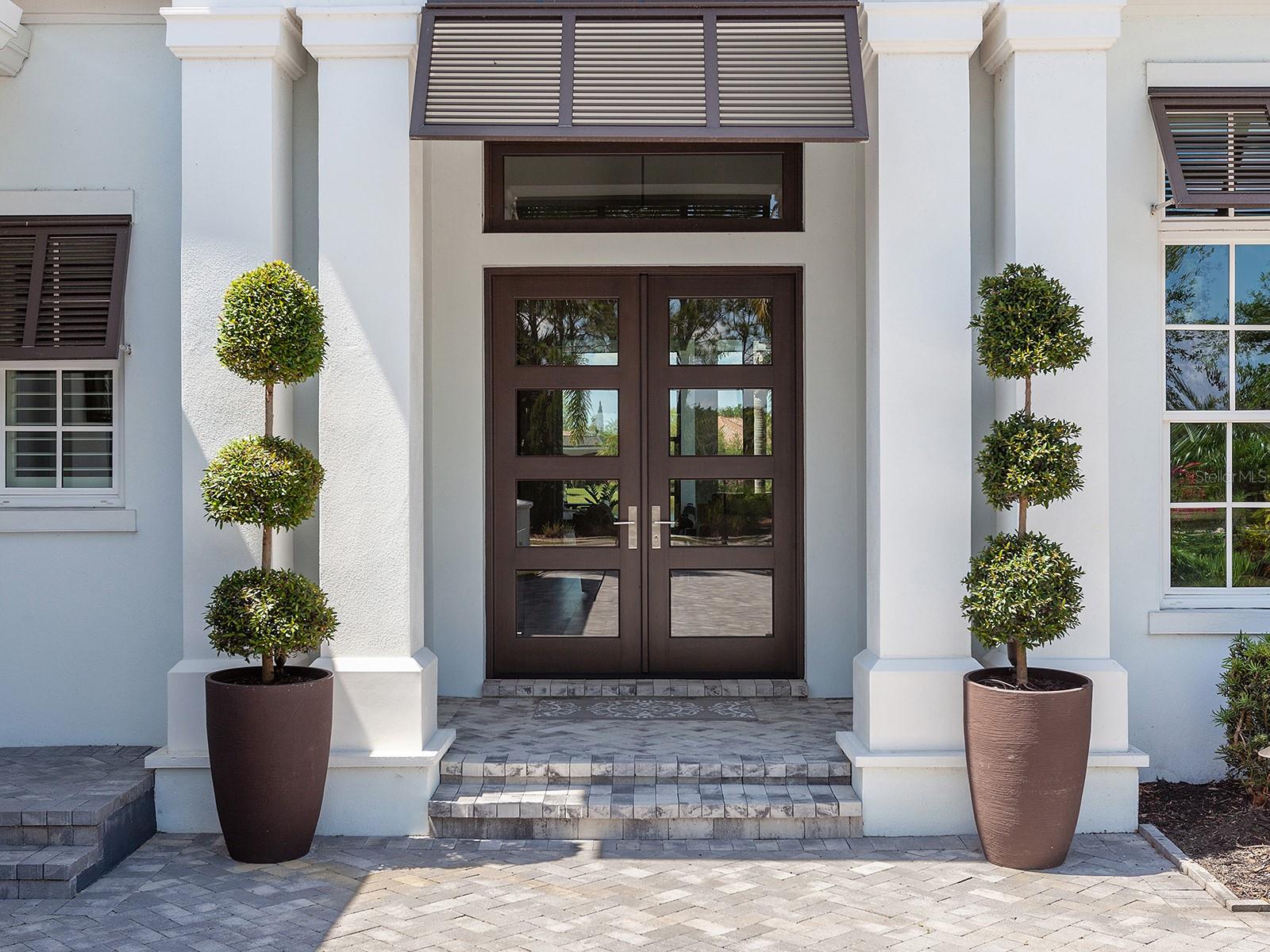 LAKE CLUB - Residential