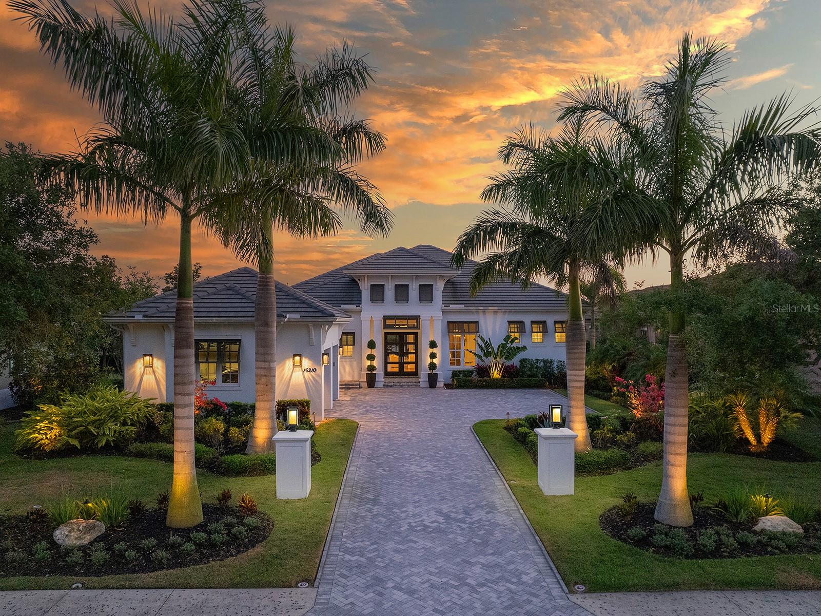 LAKE CLUB - Residential